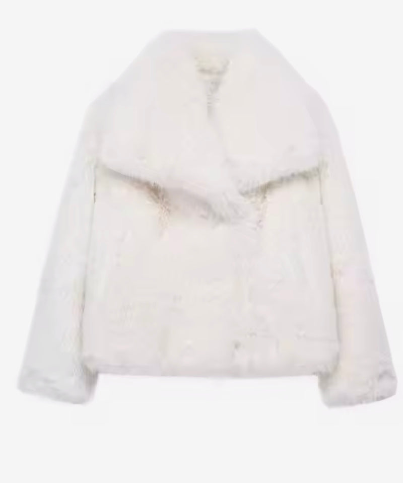 Luxe Lady Women’s Fur Coat